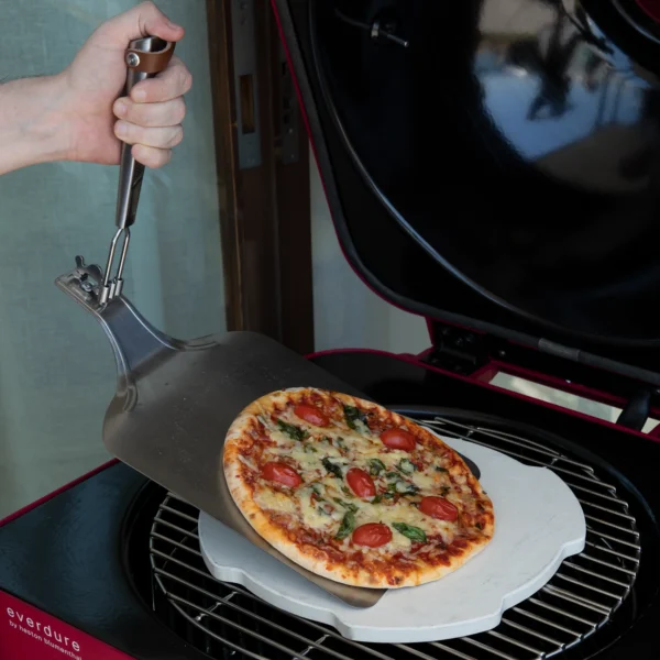 Everdure roostevabast terasest pizzalabidas